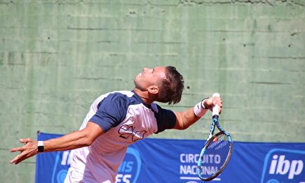 Víctor Molina, tenista profesional. |  Archivo