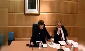 La alcaldesa del PSOE en Porriño, al portavoz del PP: "¡Tú, cabrón!"