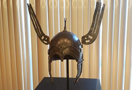 Uno de los siete cascos celtibéricos expoliados en los años 80 del yacimiento de Aranda de Moncayo |  Ministerio de Cultura