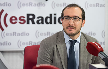 El escritor Luca Constantini, en esRadio. |  David Alonso Rincón