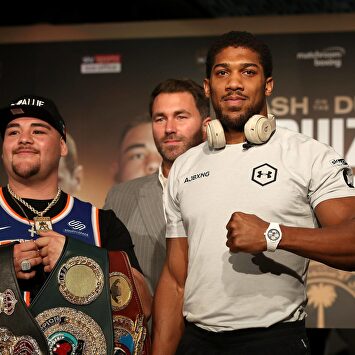 Andy Ruiz Jr. (izquierda), junto a Anthony Joshua. |  Cordon Press