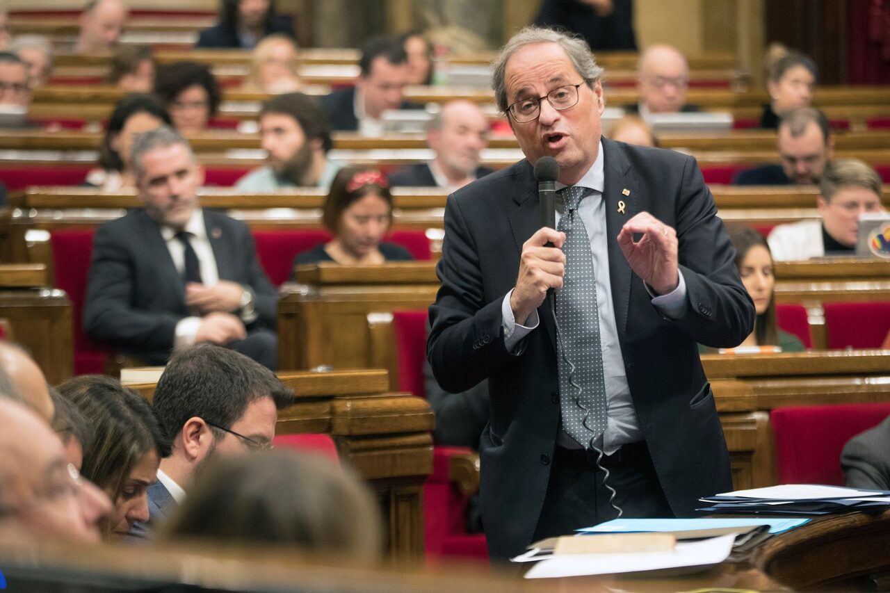 Torra, en una sesión del Parlamento catalán. |  EFE