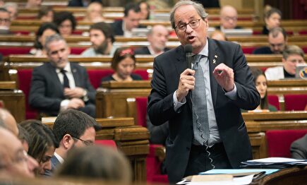 Torra, en una sesión del Parlamento catalán. |  EFE