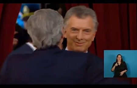 El saludo de Mauricio Macri a Cristina Fernández de Kirchner