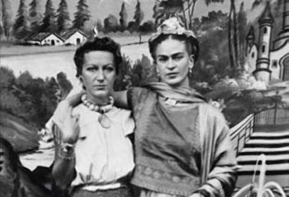 Detalle de la portada 'El corazón. Frida Kahlo en París' |  Circe