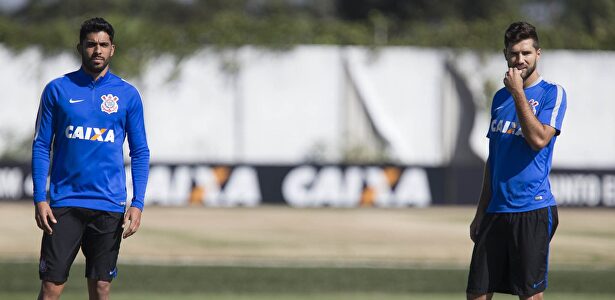 Vilson Menezes y Felipe en Corinthians. |  Daniel Augusto Jr./Agência Corinthians