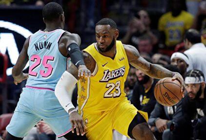 Lebron James responde a Trump: "La comunidad del baloncesto no estará triste por perder su audiencia"