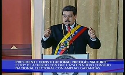 Maduro imagina ahora una "conjura sangrienta" 