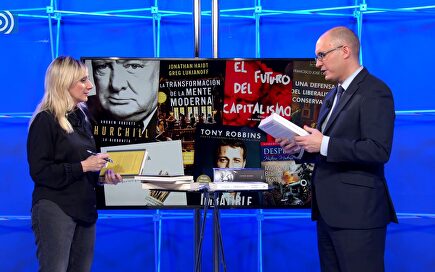 Seis libros de economía para regalar esta Navidad... y acertar