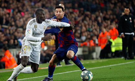 Mendy y Messi. |  EFE