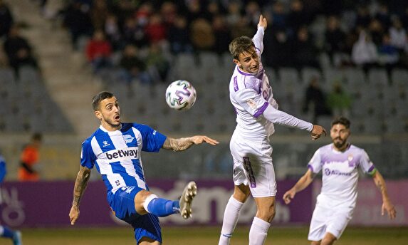 Lance del Real Jaén-Alavés en el Nuevo Estadio de La Victoria. |  EFE