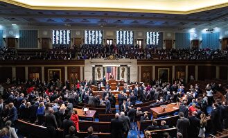 Votación en la Cámara de Representantes a favor del juicio político contra Trump. |  EFE