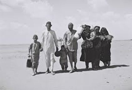 Familia judía sale de Adén en 1949, provenientes de Yemen y con destino a Israel / Wikipedia