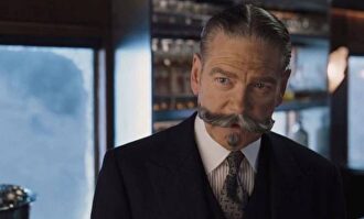 Kenneth Branagh como Hercules Poirot. |  Youtube