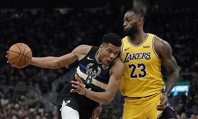 Antetokounmpo frena a un gran LeBron James