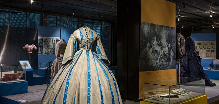 Un viaje por la moda y las tendencias a través de la prensa española