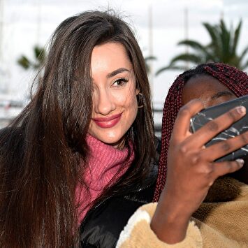 Adara Molinero a su llegada a Mallorca |  Gtres