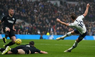 Harry Kane marcó uno de los goles de los Spurs. |  EFE
