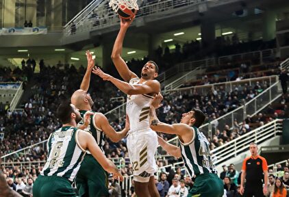 Victoria blanca en Grecia. |  EFE