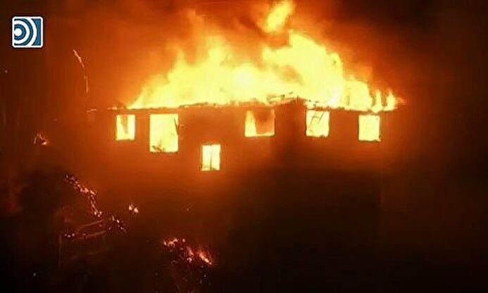 Un incendio devora 245 viviendas en plena Nochebuena en Valparaíso