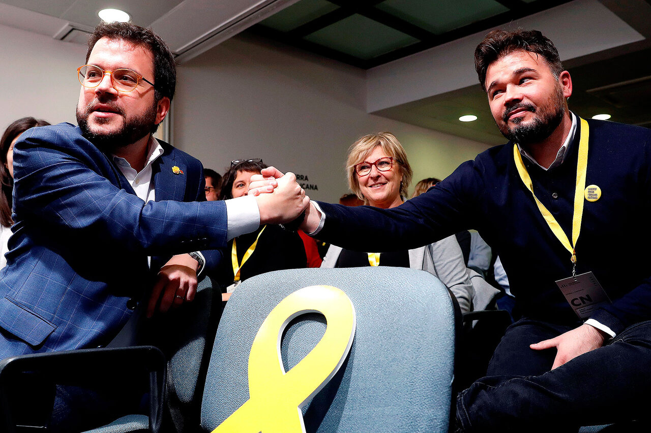 Rifián y Aragonès celebran el acuerdo. |  EFE