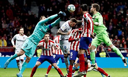 El Atlético sudó de lo lindo para superar al Levante |  EFE