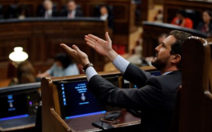 Casado se enfrenta a Bildu: "Asesinos, nos matabais"
