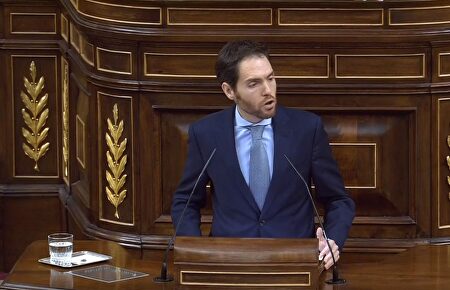 Repaso del diputado de Navarra Suma a Pedro Sánchez