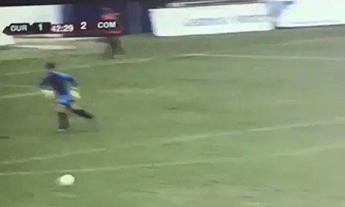 La tremenda sangre fría del portero del Ourense CF que te dejará con la boca abierta