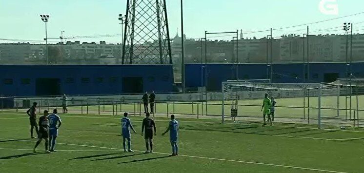 El racismo de una señora en el campo del Getafe B contra Manolito Apeh:"Vamos a ver si te blanqueas"