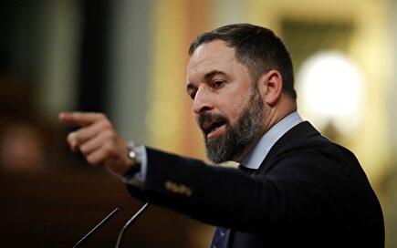 Santiago Abascal acusa a Pedro "Quiere copresidir un Gobierno ilegítimo"