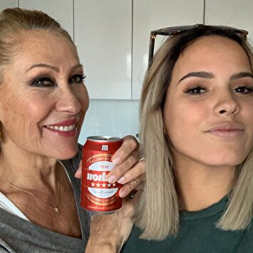 Gloria Camila y Rosa Benito |  Twitter