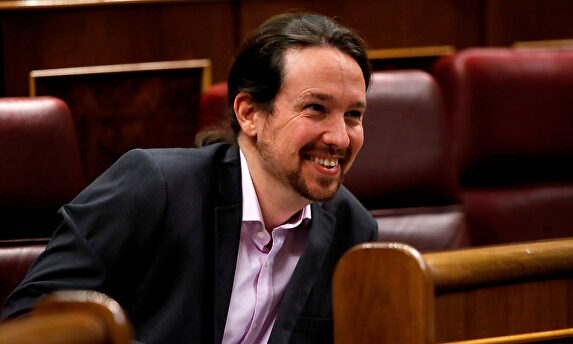 Pablo Iglesias ya es "casta": sueldo de 'ricos', casa de lujo y cargo indefinido