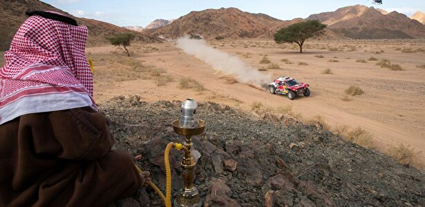 Carlos Sainz en el Dakar. |  EFE