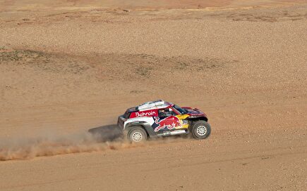 Carlos Sainz gana la quinta etapa del Dakar. |  EFE