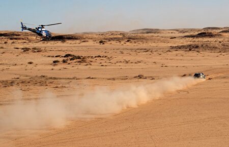 Máxima emoción y tensión en el Dakar 2020. |  EFE