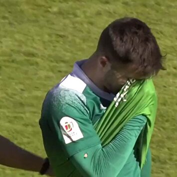 El cruel gol en propia puerta del Cacereño ante el Eibar que dará la vuelta al mundo