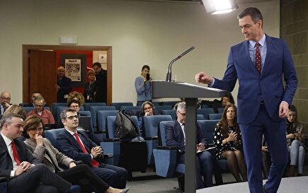 Sánchez inicia la ruptura institucional	