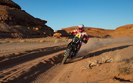 Paulo en una etapa del Dakar. |  EFE