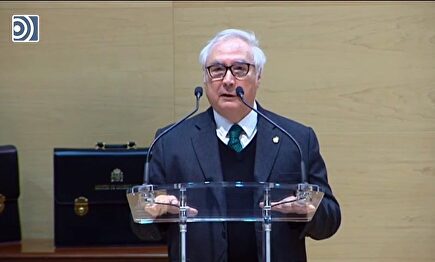 Al ministro de Universidades Castells no le gusta el Ministerio de Universidades