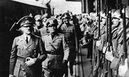 Hitler y Mussolini en 1940 |  Cordon Press