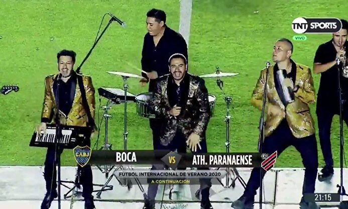 Lo nunca visto: concierto en pleno calentamiento de un partido de Boca Juniors 