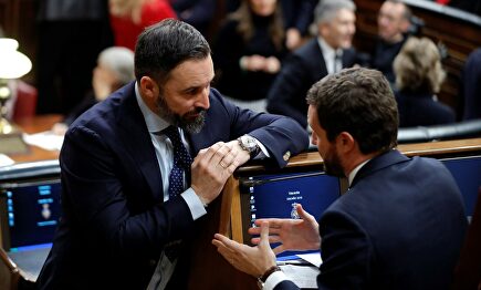 Santiago Abascal y Pablo Casado en el Congreso |  EFE