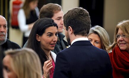 Rocío Monasterio y Pablo Casado hace unos días en Madrid. |  EFE