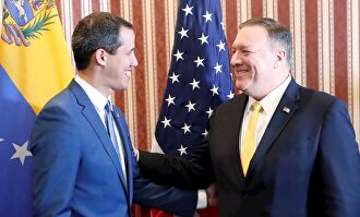 Juan Guaidó y Mike Pompeo en su encuentro en Bogotá. |  EFE