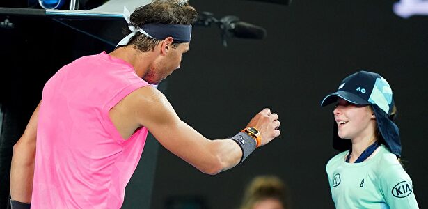 Rafa Nadal sobre su Academia y el coronavirus: "Vuestros hijos/as están muy bien cuidados" |  EFE