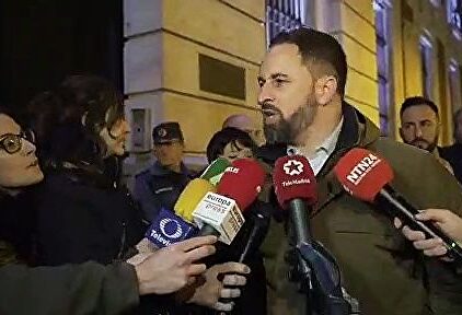 Abascal muestra su "estupor" a Guaidó por la reunión entre Ábalos y Rodríguez