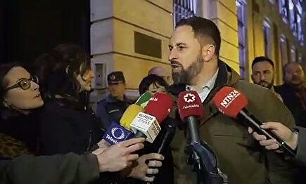 Abascal muestra su "estupor" a Guaidó por la reunión "vergonzosa y clandestina" entre Ábalos y Delcy Rodríguez