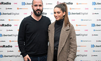 Entrevista a Alberto Pintó y Begoña Rivas por 'Malasaña 32'