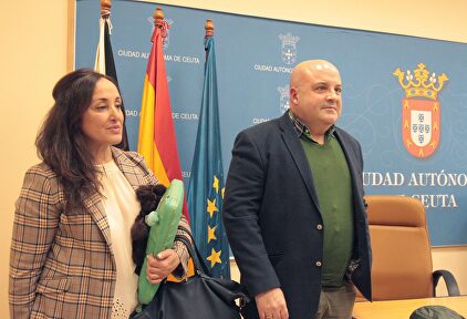 Los diputados de Vox de Ceuta dimitidos, María del Carmen Vázquez y José María Rodríguez. EFE